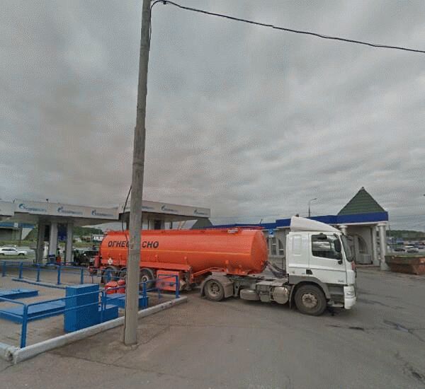 Банкомат ЮниКредита по адресу тр. «Москва-Дон» (М4), 34-й км, стр. 1, маг. «Мираторг»