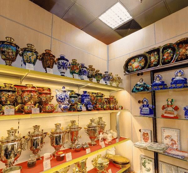 Банкомат Петрокоммерц банка по адресу ул. Профсоюзная, д. 56, СМ «Виктория»