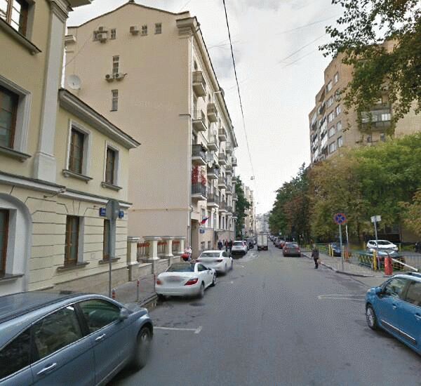 Банкомат Райффайзенбанка по адресу пер. Спиридоньевский,  д. 5/1