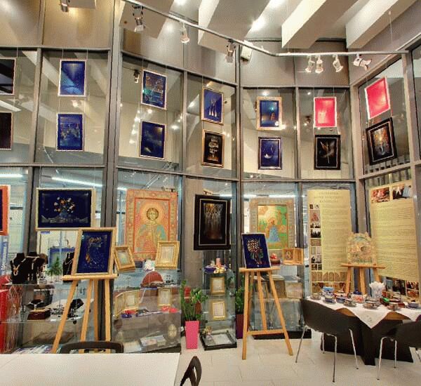 Банкомат Райффайзенбанка по адресу ул. Знаменка,  д. 7,  стр. 3