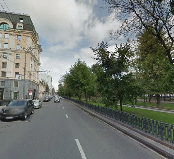 Банкомат Росбанка по адресу Тверской б., д. 13/1, ООО «Онэксим»