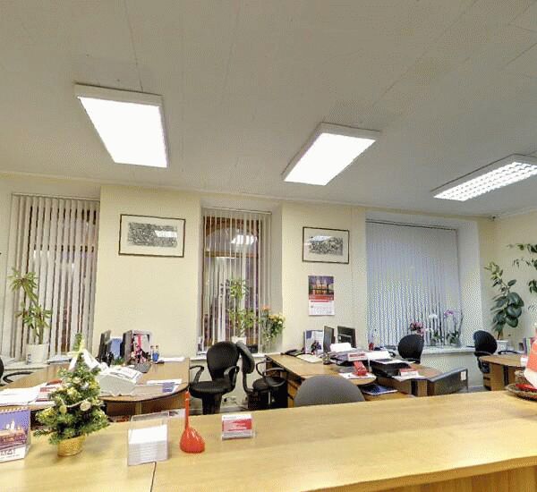 Банкомат банка Уралсиб по адресу Зубовский б., д. 25, мужской клуб «Распутин»