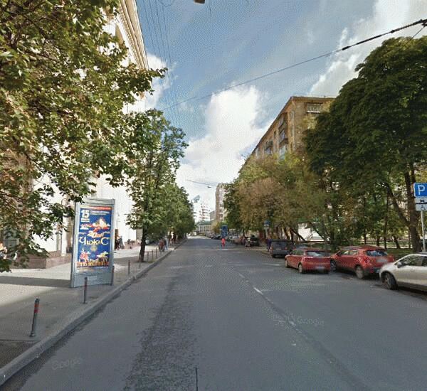 Банкомат Экспобанка по адресу ул. Чаянова, д. 14, СМ «Два Капитана»