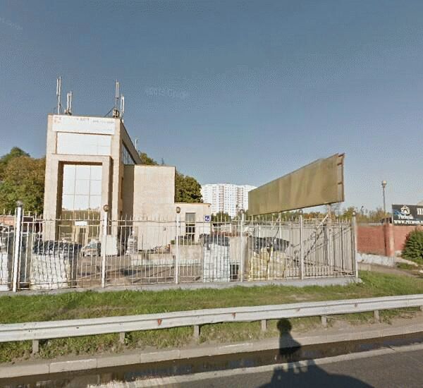 Банкомат Петрокоммерц банка по адресу 38-й км трассы М2 Крым, ТЦ «Хамелеон»