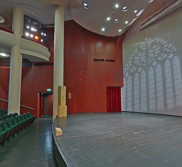 Банкомат банка ВТБ по адресу наб. Космодамианская,  д. 52