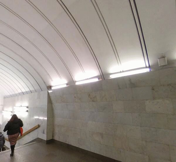 Банкомат банка ВТБ по адресу ст. метро «Цветной бульвар»