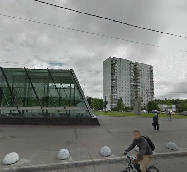 Банкомат банка ВТБ по адресу ст. метро «Новоясеневская»