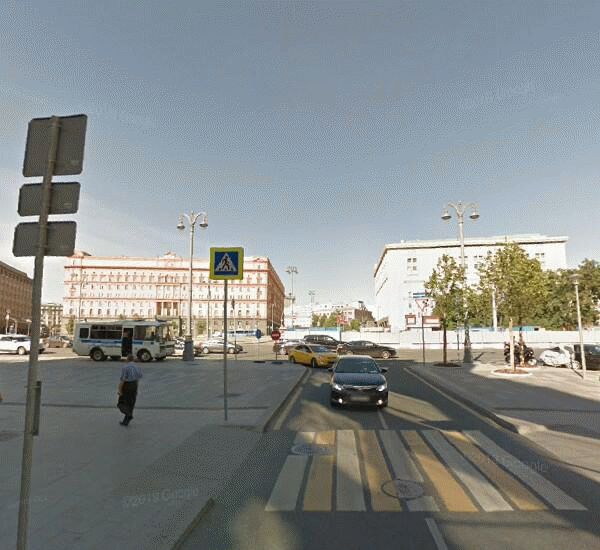 Банкомат банка ВТБ по адресу ст. метро «Лубянка»