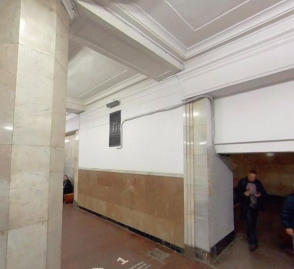 Банкомат банка ВТБ по адресу ст. метро «Александровский сад»