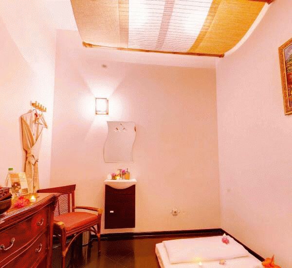 Банкомат Газпромбанка по адресу ш. Рублевское,  д. 52а