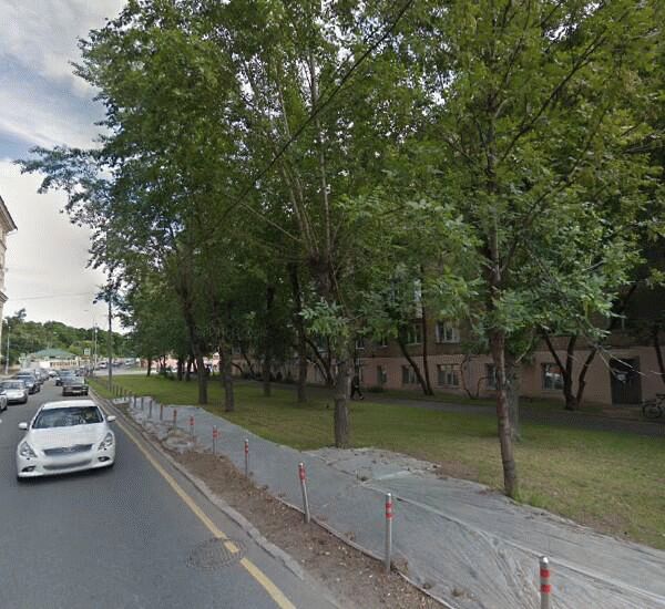 Банкомат Газпромбанка по адресу ул. Сергея Макеева,  д. 13