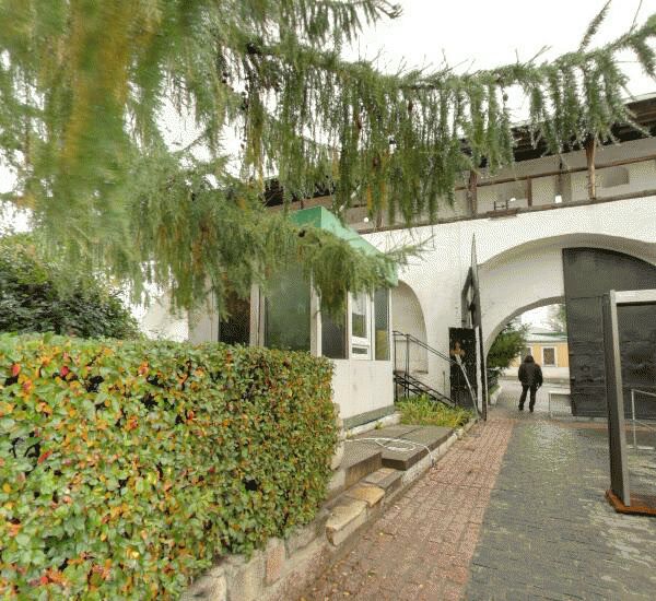 Банкомат Московского Индустриального банка по адресу пл. Крестьянская,  д. 10