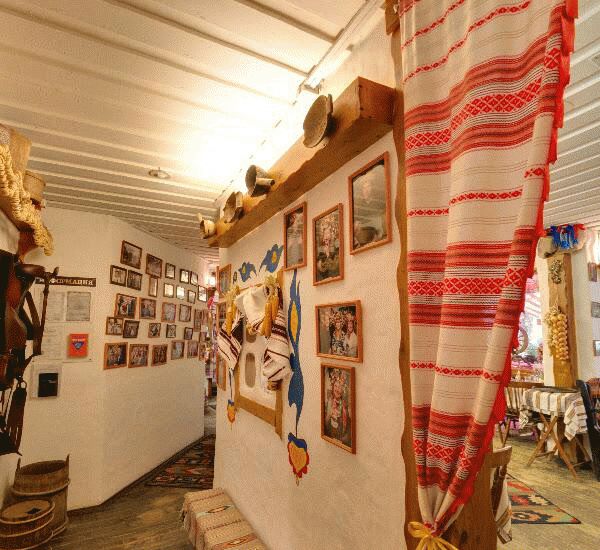 Банкомат Московского кредитного банка по адресу ул. Черняховского,  д. 3