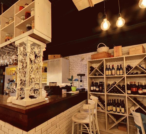 Банкомат Московского кредитного банка по адресу ул. Краснопролетарская,  д. 4