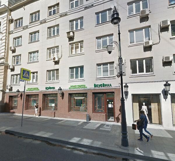 Банкомат Московского кредитного банка по адресу ул. Петровка,  д. 19,  стр. 1