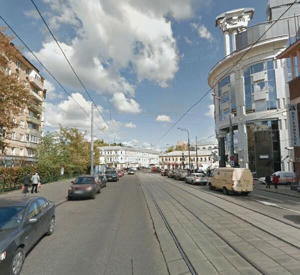 Банкомат Металлургического Коммерческого Банка по адресу ул. Лесная, д. 30, отделение банка