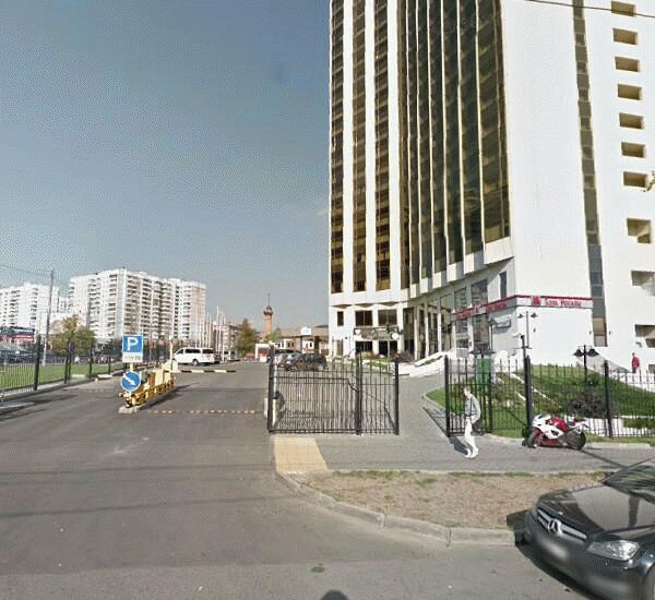 Банкомат Газпромбанка по адресу ул. Новый Арбат, д. 36, стр. 3, ТЦ «Сфера», 1 этаж