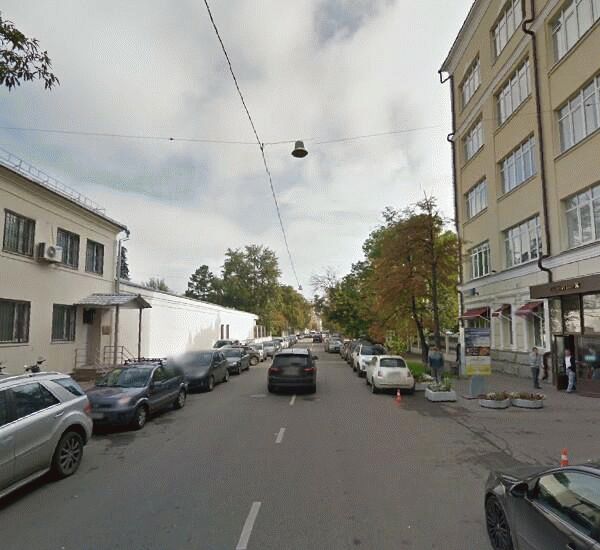 Банкомат Газпромбанка по адресу ул. Россолимо,  д. 17