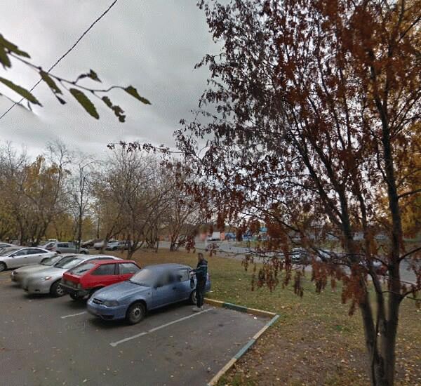 Банкомат Сбербанка России по адресу бул. Ореховый,  71