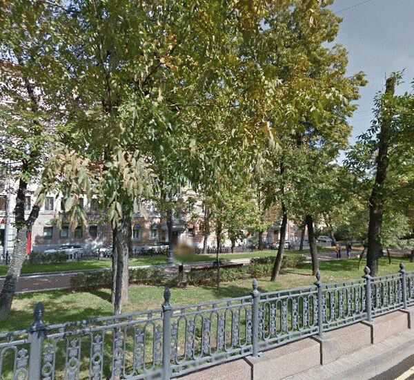 Банкомат Сбербанка России по адресу Петровский б., д. 8, Росздравнадзор