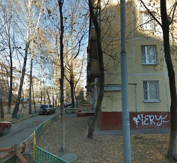 Банкомат Сбербанка России по адресу ул. Головачева, д. 15, оф. банка