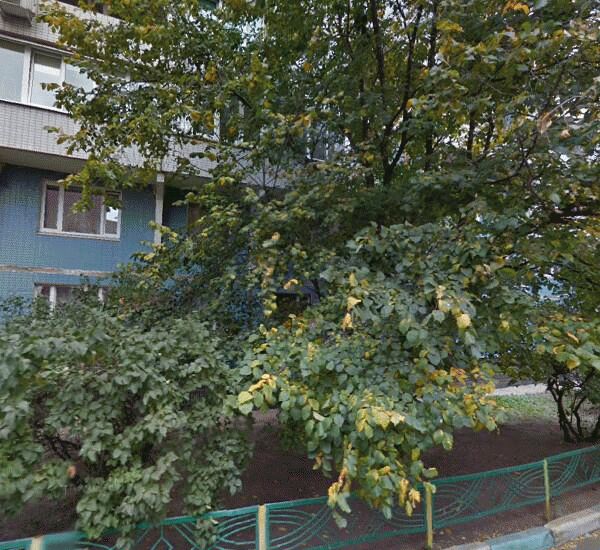 Банкомат Сбербанка России по адресу ул. Исаковского, д. 33, магазин «Пятерочка»