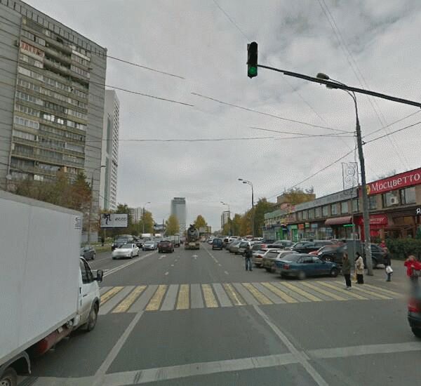 Банкомат Сбербанка России по адресу ул. Ярцевская, д. 29, магазин «Пятёрочка»