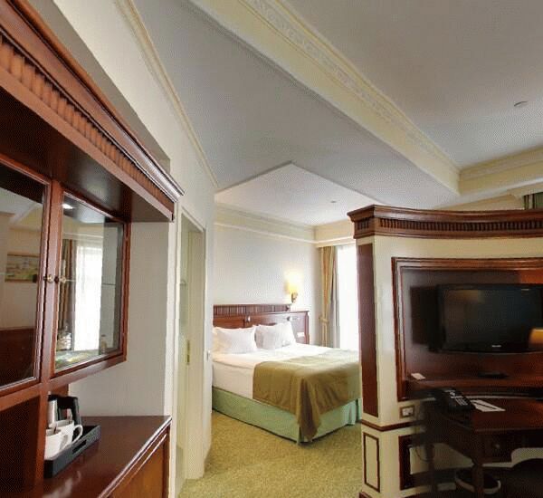 Банкомат Петрокоммерц банка по адресу пр. Мира, д. 14, стр. 2, гостиница «Садовое Кольцо»