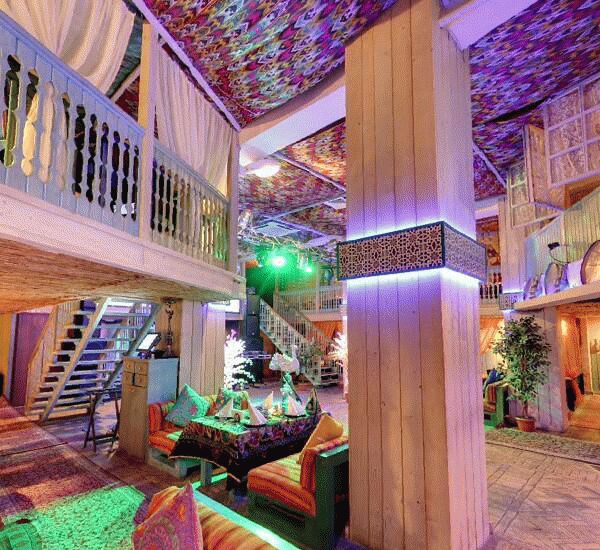 Банкомат Петрокоммерц банка по адресу Цветной б., д. 30, стр. 1, ресторан «УРЮК»