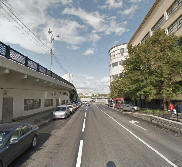 Банкомат Траст Капитал Банка по адресу Садовническая ул., д. 33, стр. 1, Московский Государственный университет дизайна и технологий, при входе справа