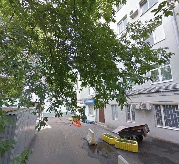 Отделение банка Траст по адресу Зубовский б., д. 16-20, стр. 1