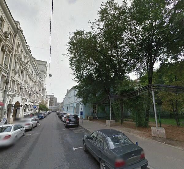 Отделение банка Нефтяной Альянс по адресу Глинищевский пер., д. 3