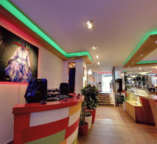 Отделение ЛОКО-Банка по адресу ул. Новый Арбат,  д. 36,  стр. 3