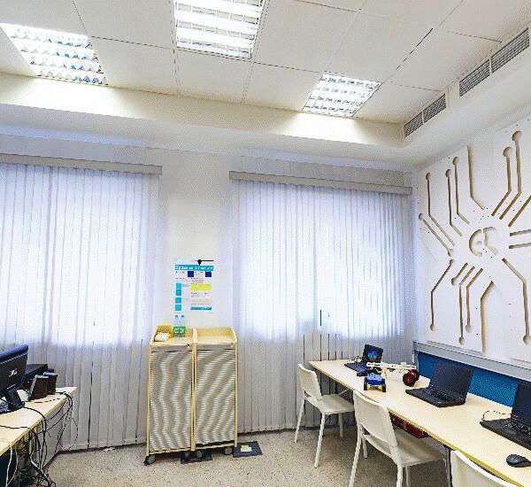 Отделение Вербанка по адресу г. Москва,  ул. Селезневская д. 30,  корп. Б