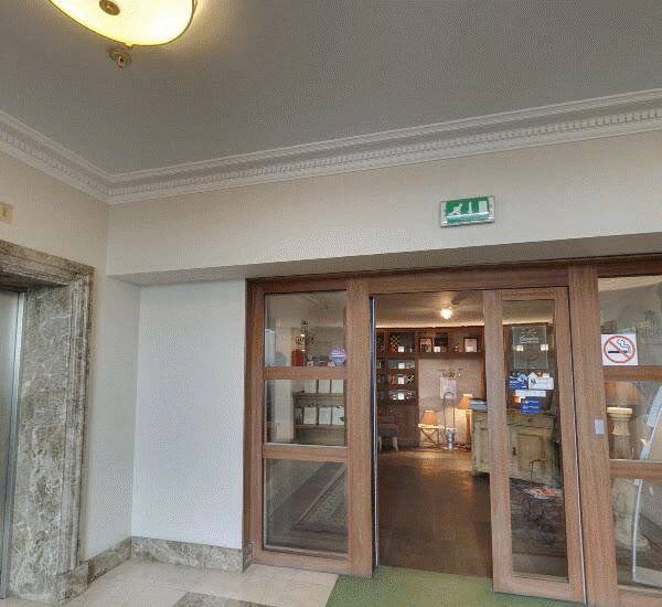 Отделение банка Уральский Финансовый Дом по адресу наб. Овчинниковская,  д. 20,  стр. 1