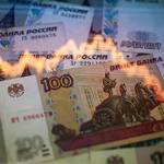 В Лондоне из-за того, что рухнули цены на нефть, упал рубль