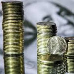Снизилась реакция рубля на негативные новости