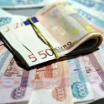 Евро достиг прошлогоднего максимума