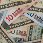 В конце месяца курсы доллара и евро станут более выгодными