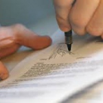 Страховщики дают банкам заработать