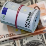 До лета стоимость доллара и евро будет минимальной