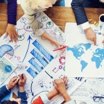 По мнению предрекшего обвал 1998 года аналитика, нужно воздержаться от покупки российских акций