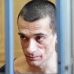 Продлен арест Павленского по делу о поджоге французского банка до суда