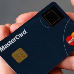Visa и Mastercard приступили к тестированию сканера отпечатков пальцев на платежных картах
