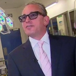 Австралийцу удалось трижды за месяц выиграть миллионы в лотерею 