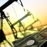 Из-за интервенций Минфина рубль потеряет поддержку от нефти