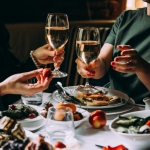 Сбербанк и Rambler заявили, что вскоре перевернут ресторанный рынок