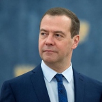 Медведев сказал, что санкции против банковского сектора РФ это «объявление торговой войны»