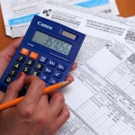 Исследование: самый сильный раздражитель для россиян - оплата услуг ЖКХ