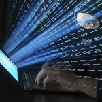 По ожиданиям экспертов, всплеск атак хакеров на российские банки придется на декабрь